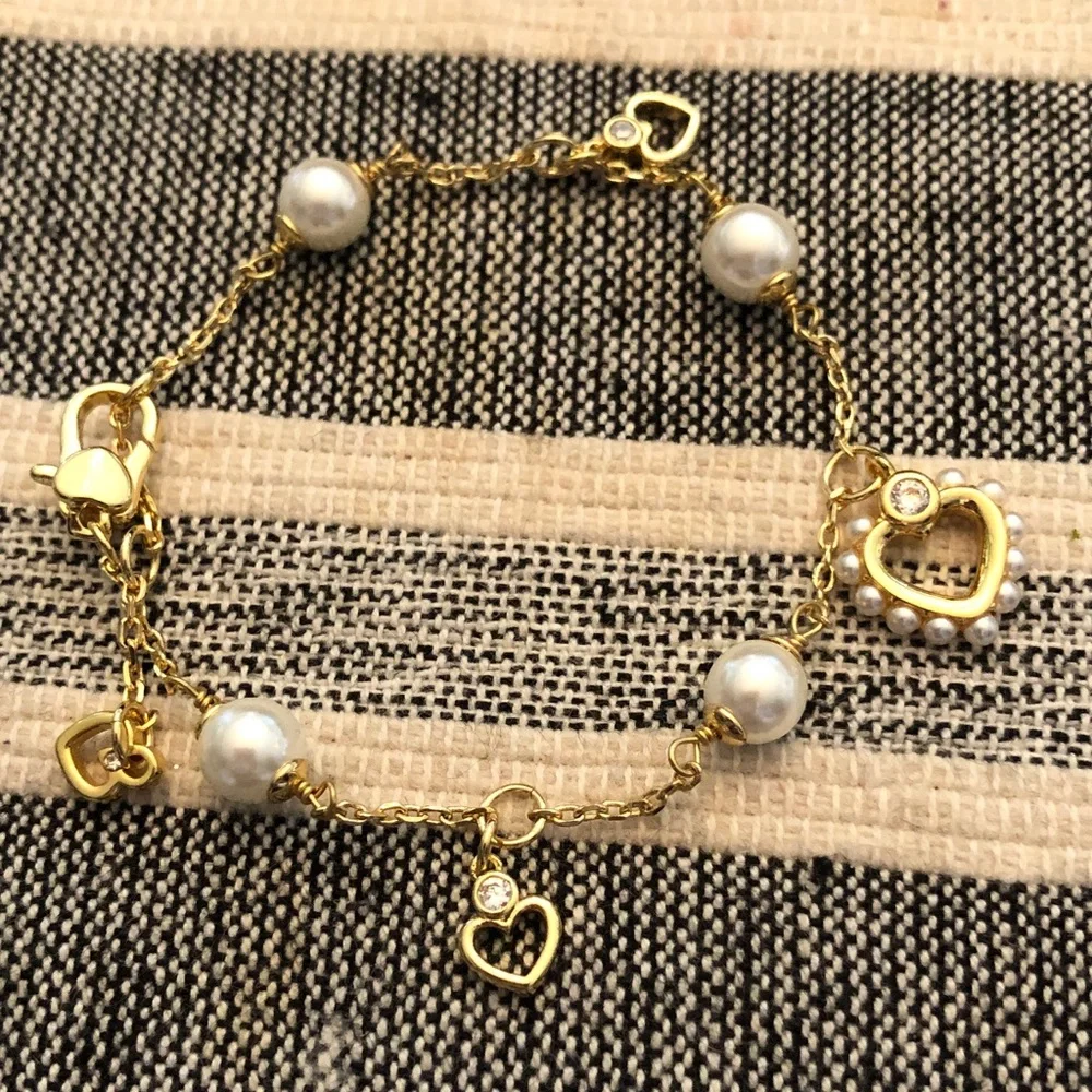 Authentic New with tag. kate spade Gold Pearl Bracelet with Heart Charm - Picture 4 of 8